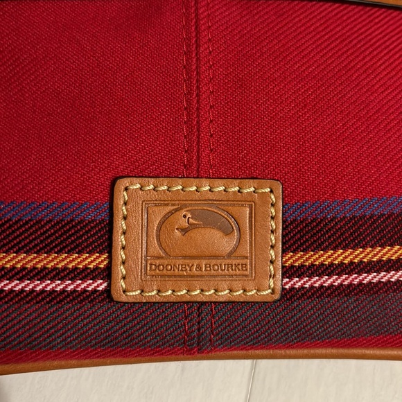 Dooney & Bourke Tartan Large Zip Wristlet NWT - Picture 3 of 5